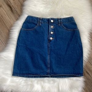 VINTAGE Guess Washed Jean Mini Skirt Dark Wash Button Fly Size 32